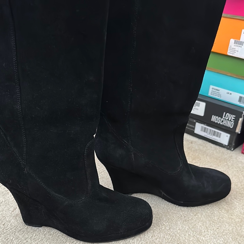 Jennifer Lopez Jlo  Women's Black Suede Wedge Boots